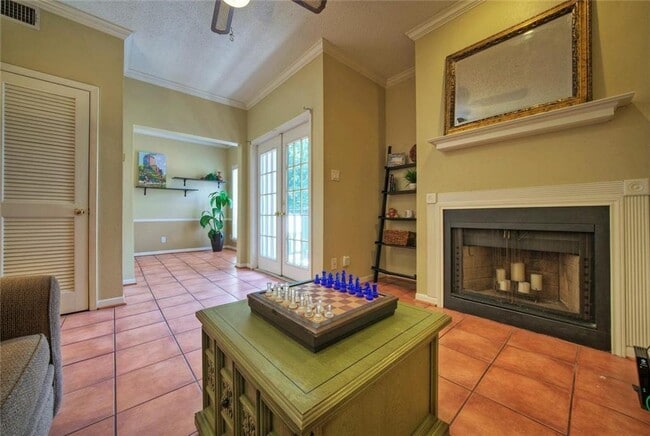 Photo - 711 W 21st St Unit 205