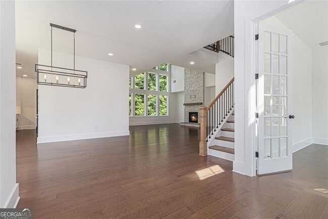 Photo - 7043 Foundry Dr