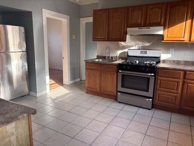 Photo - 18 Esther St Unit 3