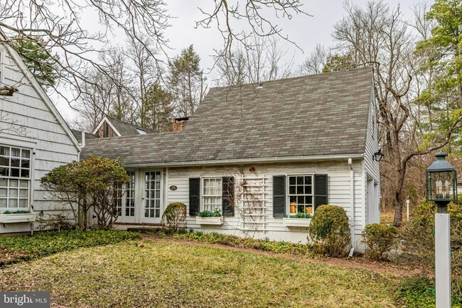 Photo - 607 Rosedale Rd