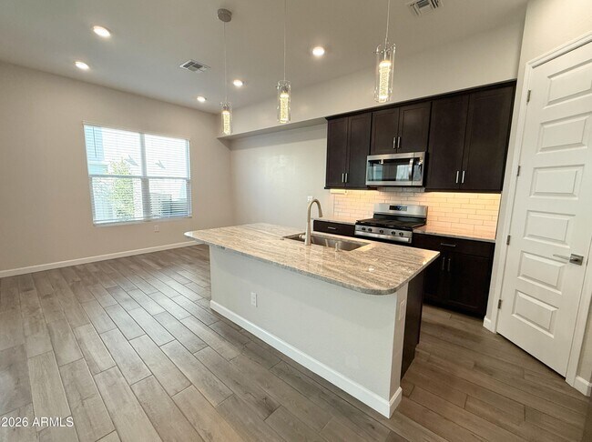 Photo - 17050 N 50th Pl