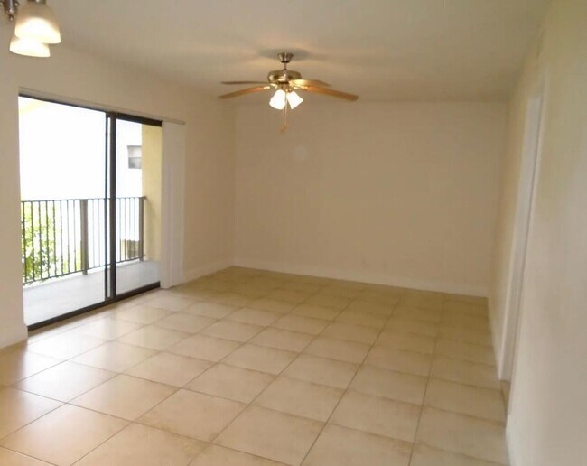Photo - 1421 Windorah Way Unit H