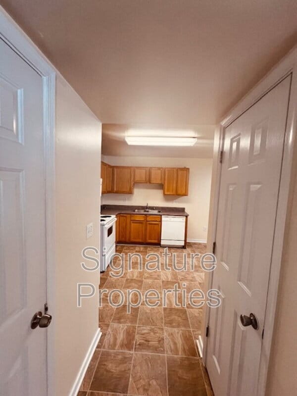 Photo - 555 Fairfax Ave Unit Apt A 555-A