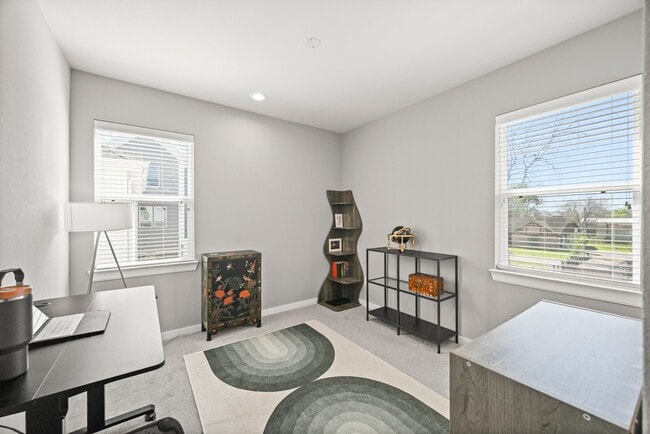 Building Photo - 4002 Elser St