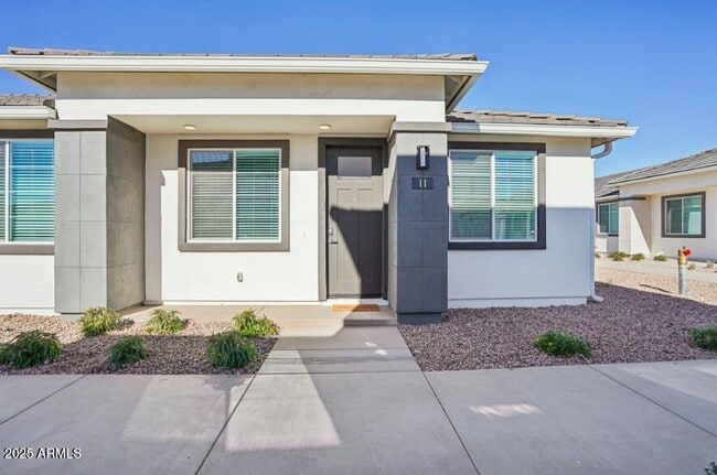 Building Photo - 19550 N Gunsmoke Rd