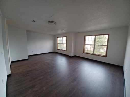 Building Photo - 1850 Lake St