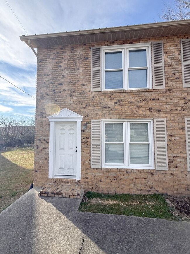 Building Photo - 1840 Woodland Ave Unit 1840_1