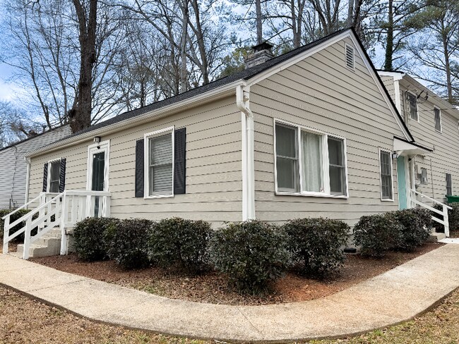 Photo - 326 Wilkinson Dr SE Unit A