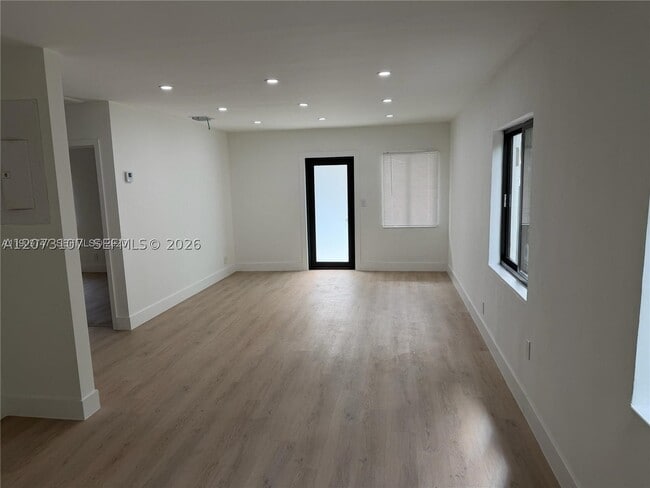 Photo - 1621 SW 11th St