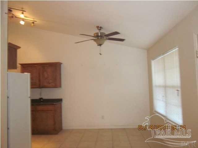 3428 Riverside Dr