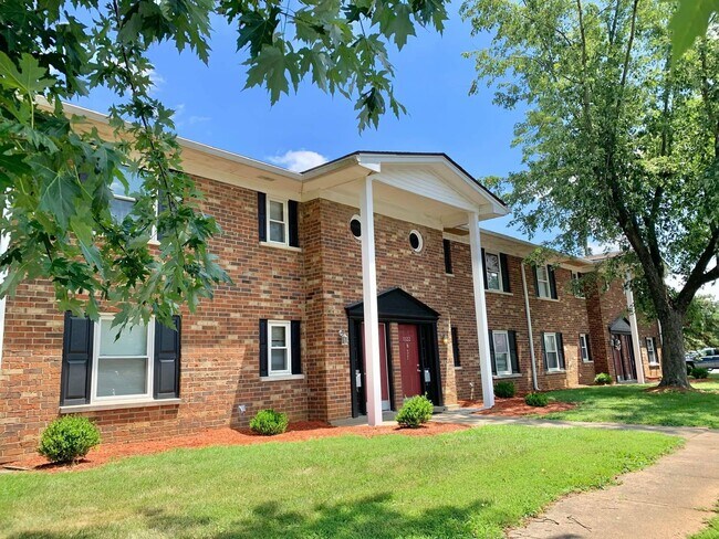 Photo - Mayfair Apartment Homes