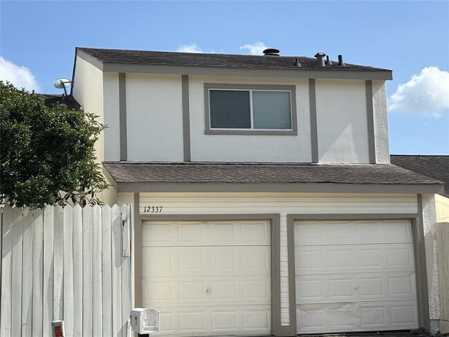Photo - 12337 Corona Ln House