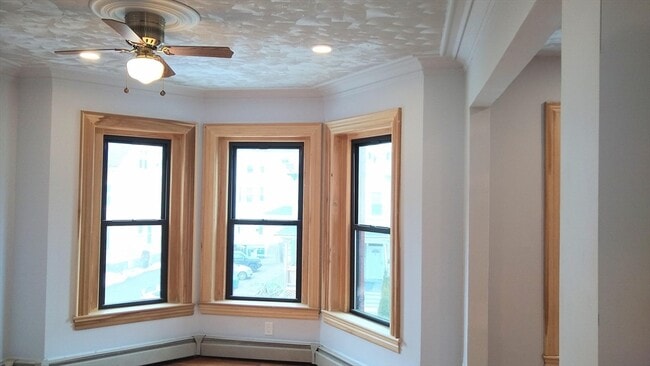 Photo - 20 Perrin St