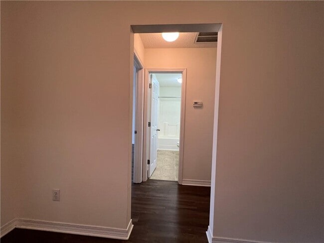 Photo - 8450 N Kendall Ct