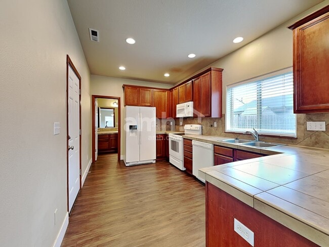 Photo - 1115 SE Rollins Ave