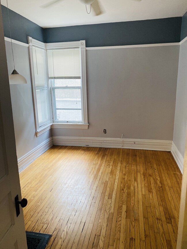 Photo - 803 Greenleaf St Unidad Apt #2 2BR+Office