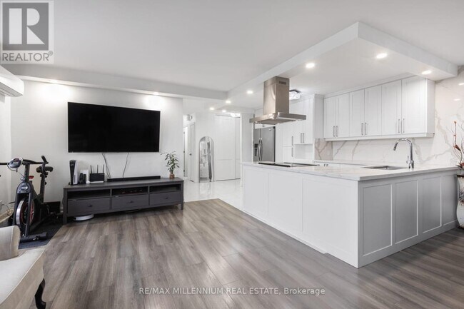 Photo - 2645 Kipling Ave Unit 706