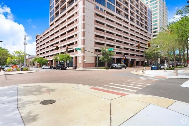 Building Photo - 175 2nd St S Unit 1014 Rental