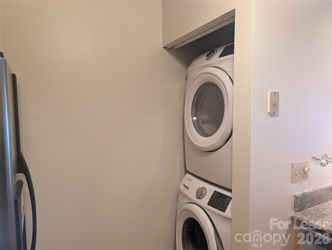 Photo - 943 Southwest Dr