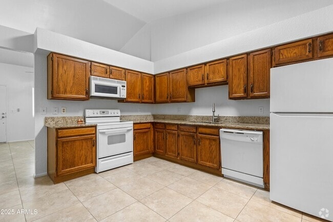 Building Photo - 5136 E Evergreen St Rental