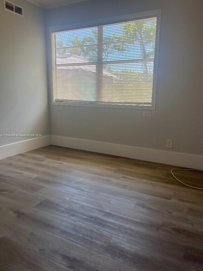 Photo - 754 Date Palm Dr