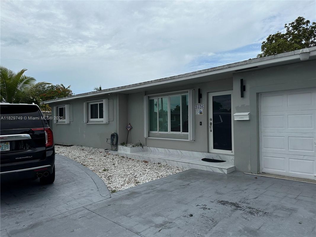 Photo - 9320 SW 46th Terrace House