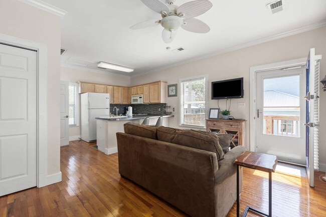 Building Photo - 66 Sunfish St Rental