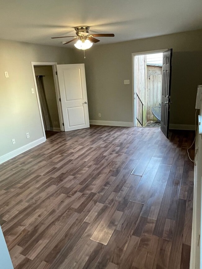 Photo - 1BD Corner Unit in Gated Complex, 2 Blocks... Unit 2309 Baronne #106