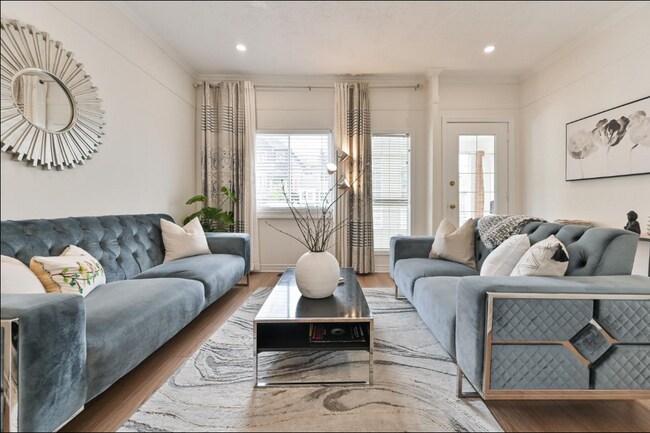 Photo - 406 Nairn Ave