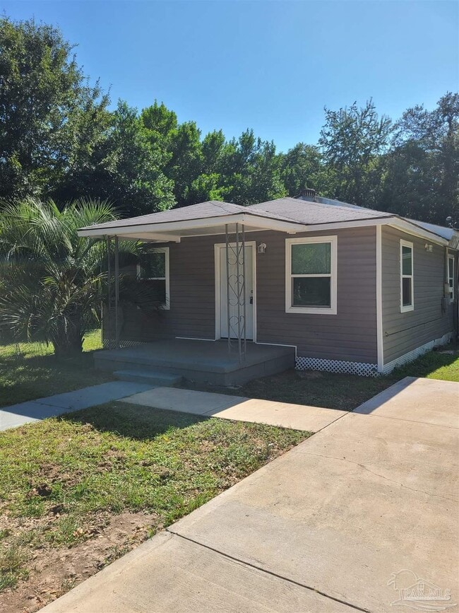 Building Photo - 701 Armenia Dr Rental
