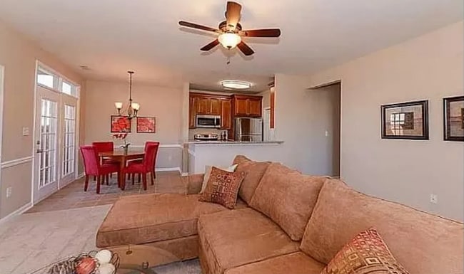 Photo - 310 Primrose Ln