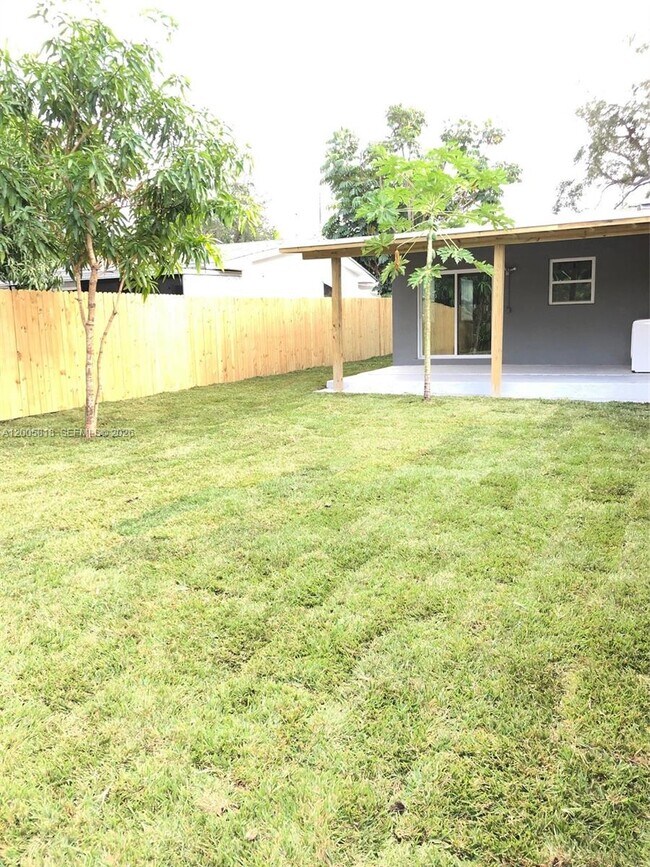 Photo - 2465 NE 183rd St Unit 0