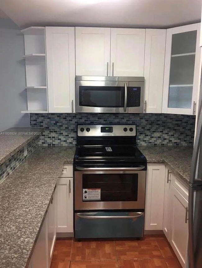 Photo - 301 NW 177th St Unidad 226