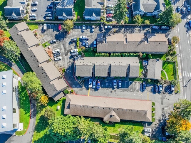 Photo - Glacier Park Apartments