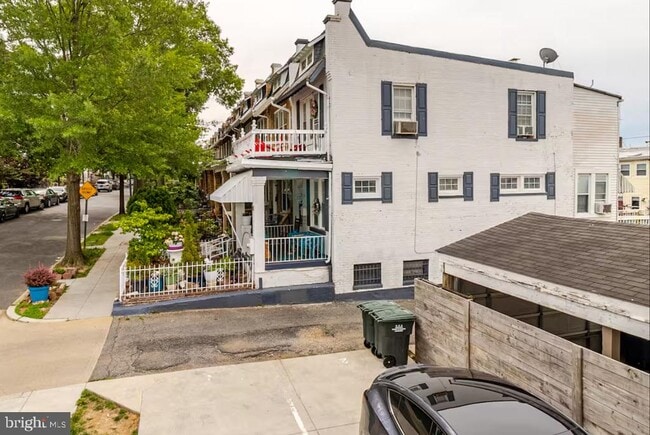 Photo - 1417 Montello Ave NE