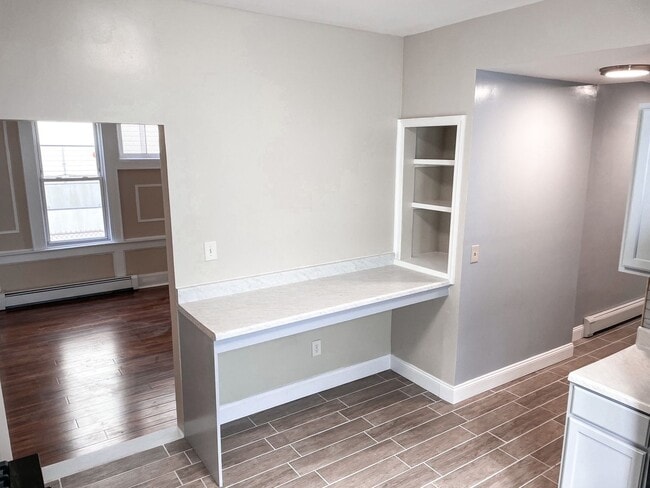 Photo - 596 S 19th St