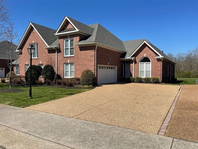 Building Photo - Rare find in Hermitage for Lease