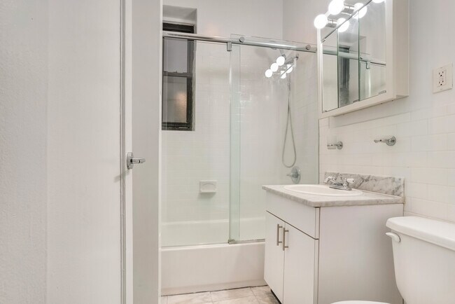 Photo - 26 E 91st St Unit Ev4C