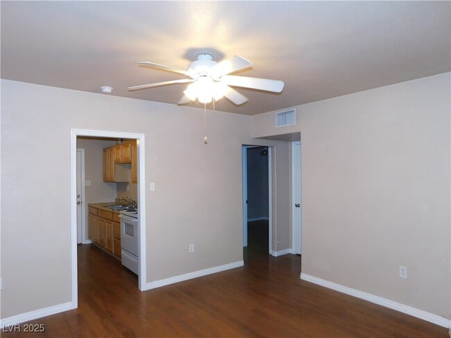 Photo - 11 New Mexico Way