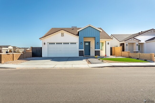 Building Photo - 3559 S Dana Dr