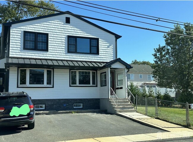 Building Photo - 22 Eulner St Unit 2