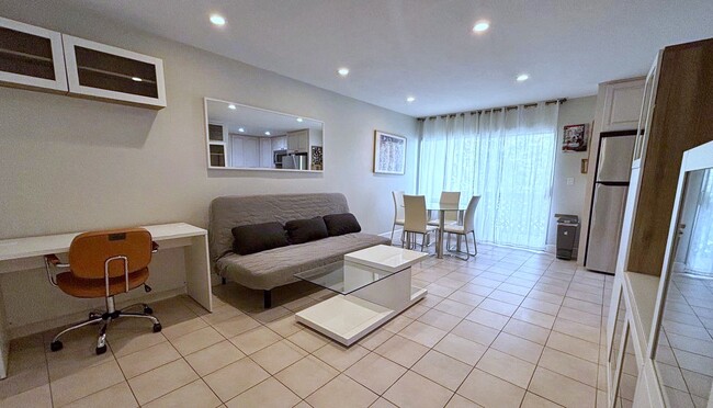 Photo - 23515 Lyons Ave Condominio Unidad S5