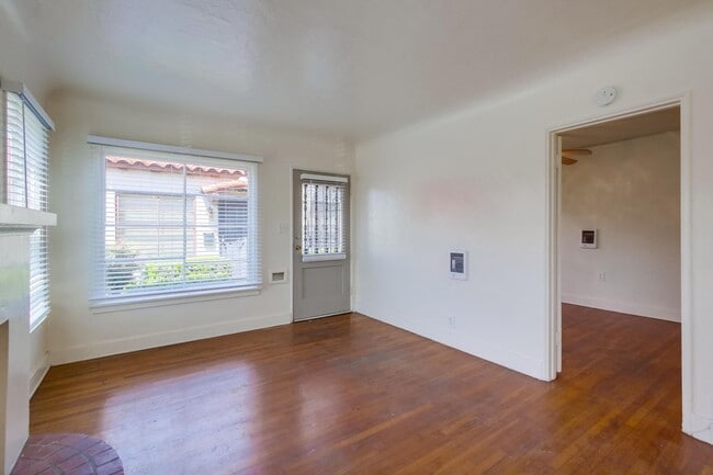 Photo - Spanish Craftsman Garden Apartments Bankers Hill Unit 3523 1/2