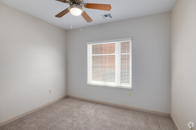 2BR, 1BA - 906SF - Bedroom