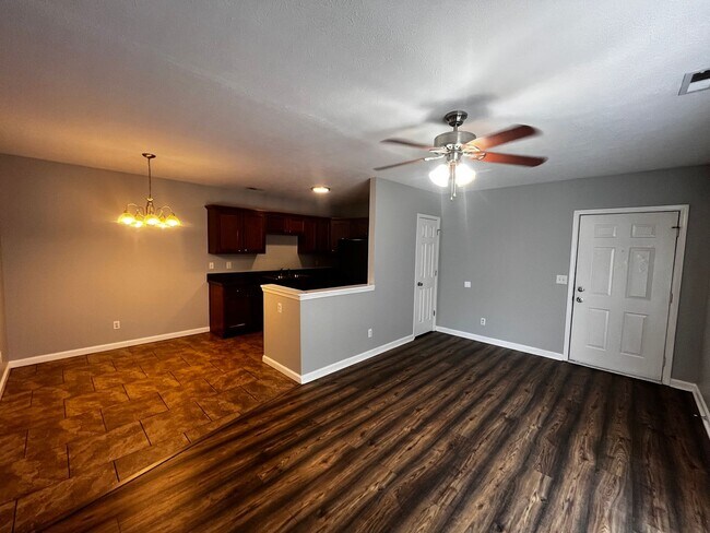 Photo - 3600 Hillcross Dr Unidad 3600 Hillcross Dr -  1