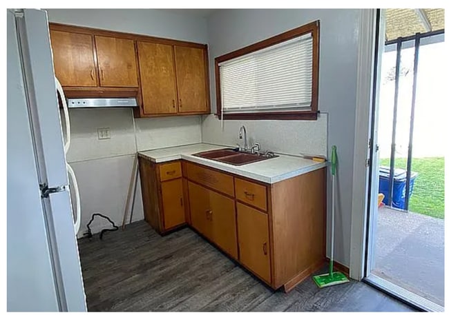 Photo - 223 Valleywood Dr