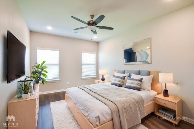 Photo - 1110 Riverside Dr