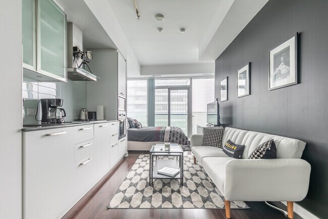 Photo - 120 Bremner Blvd Unit ID1345842P