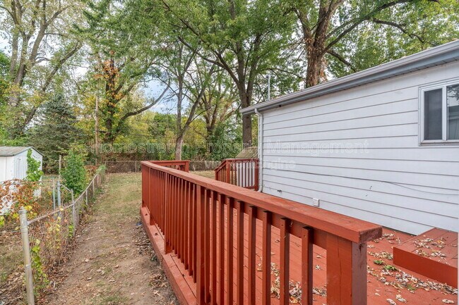 Photo - 235 Moule Dr