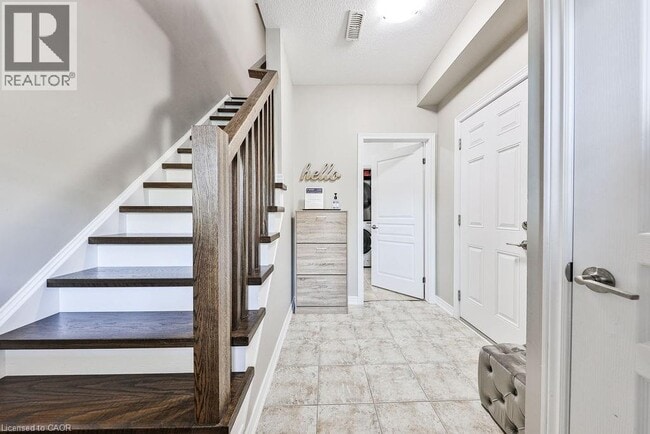 Photo - 515 Winston Rd